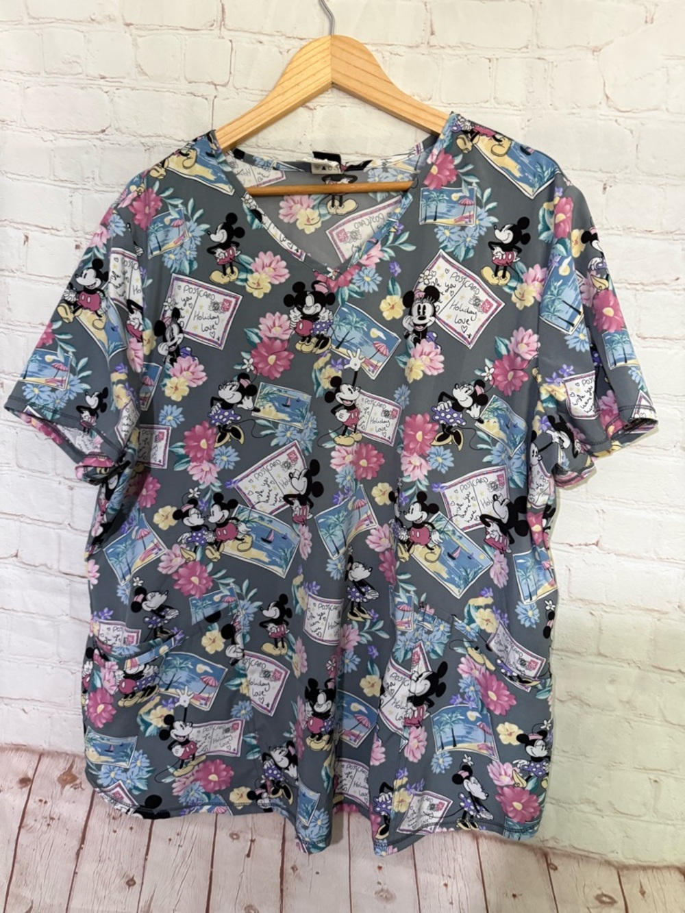Lot of 4 Plus Size 2X Nursing Scrub Tops 3 Disney 1 Floral Short Sleeve - Picture 3 of 11